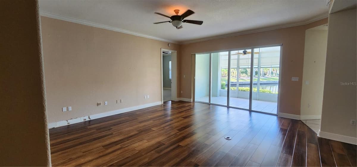 197 TROPICANA DRIVE — photo 10 of 63