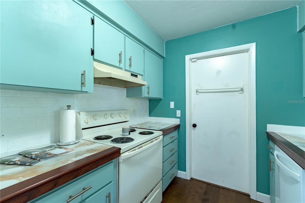 2116 73RD STREET — photo 7 of 23