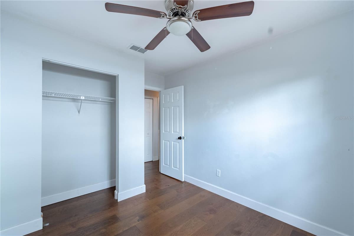 2116 73RD STREET — photo 10 of 23