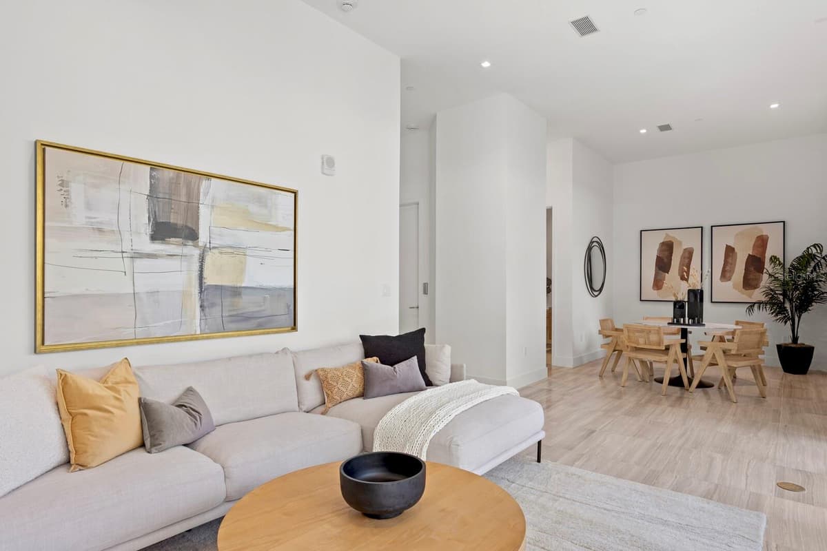 3020 SANTIAGO STREET — photo 45 of 81