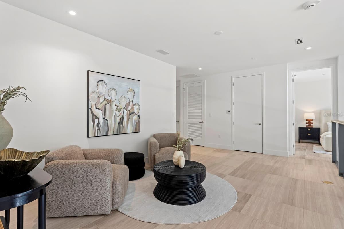 3020 SANTIAGO STREET — photo 28 of 81
