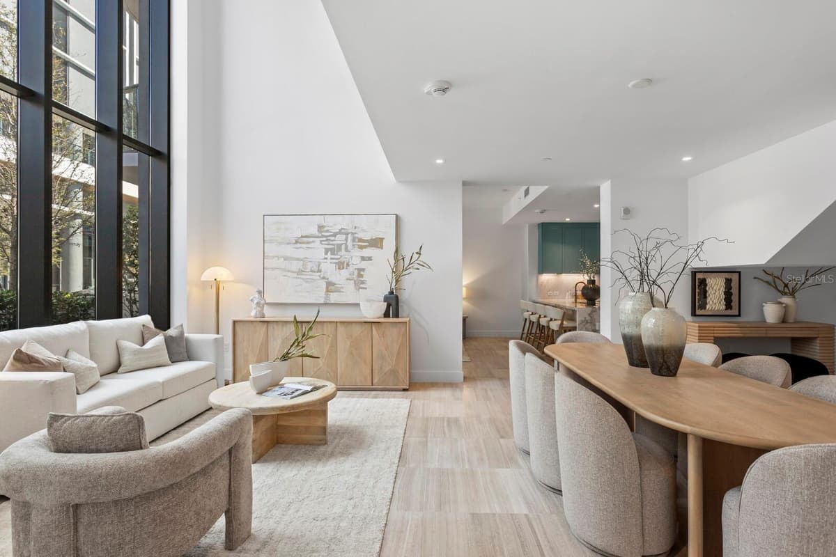 3020 SANTIAGO STREET — photo 7 of 81