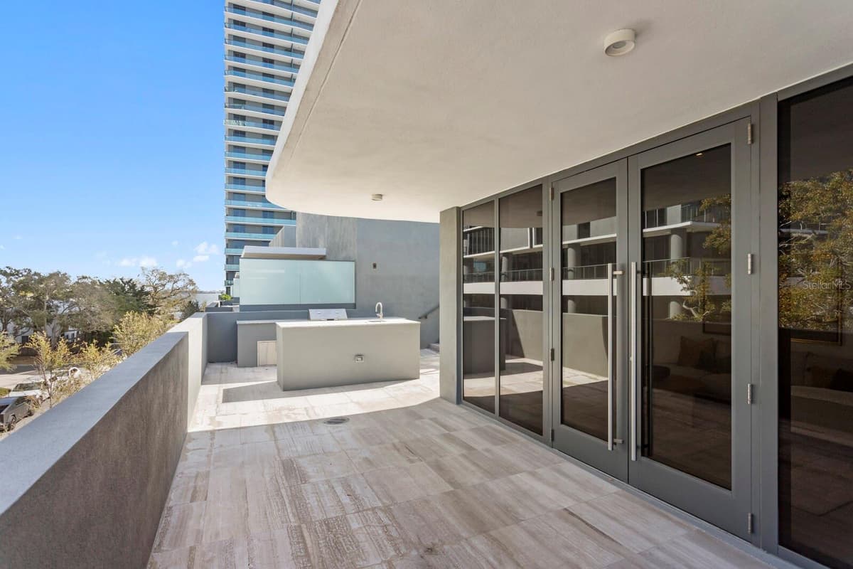 3020 SANTIAGO STREET — photo 56 of 81