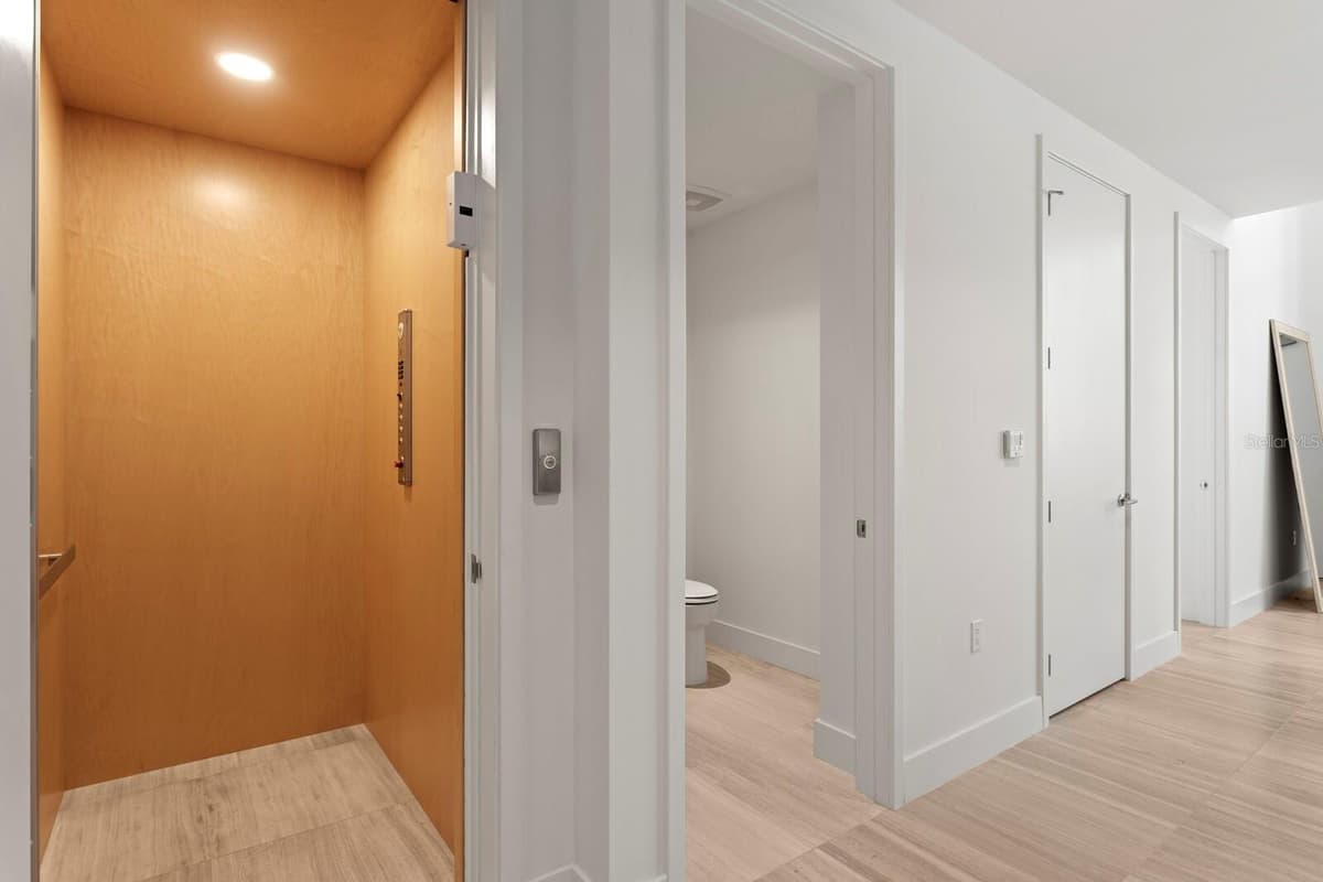 3020 SANTIAGO STREET — photo 26 of 81