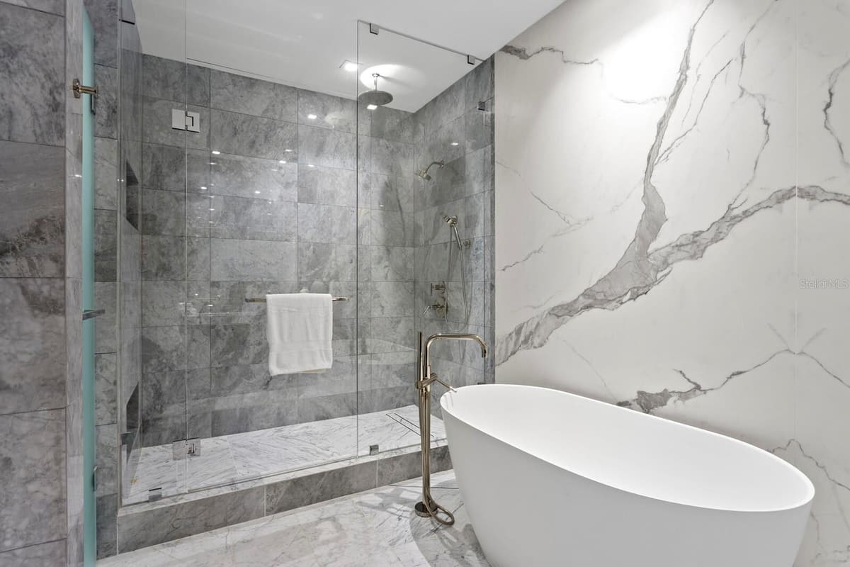 3020 SANTIAGO STREET — photo 40 of 81