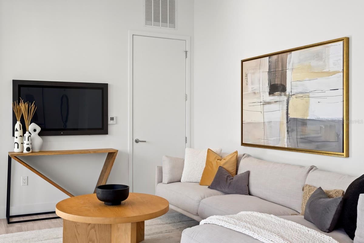 3020 SANTIAGO STREET — photo 48 of 81