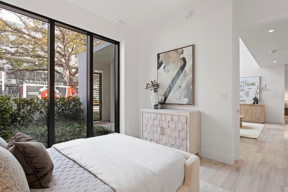 3020 SANTIAGO STREET — photo 21 of 81