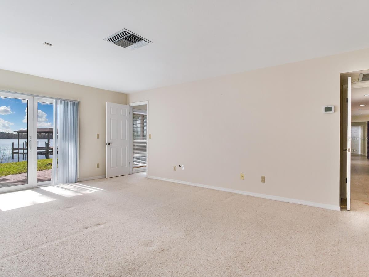 18120 WAYNE ROAD — photo 57 of 100