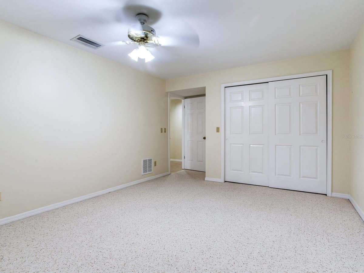 18120 WAYNE ROAD — photo 70 of 100