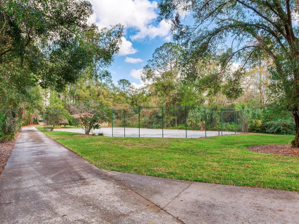 18120 WAYNE ROAD — photo 98 of 100