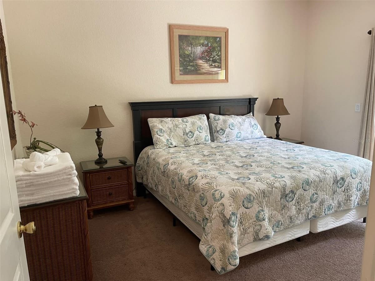 409 LUCAYA LOOP — photo 17 of 51