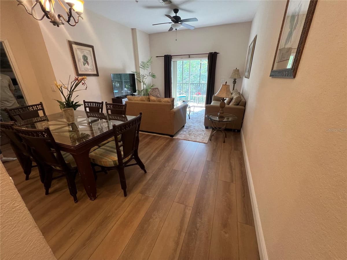 409 LUCAYA LOOP — photo 2 of 51