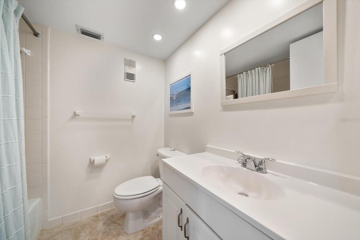 1230 GULF BOULEVARD — photo 24 of 43