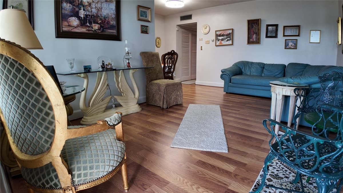 1600 LAKE PARKER DRIVE — photo 8 of 25
