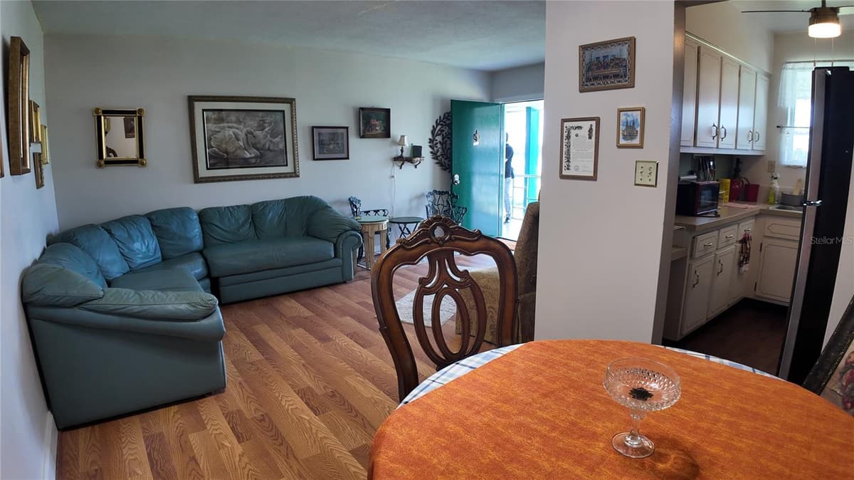 1600 LAKE PARKER DRIVE — photo 17 of 25