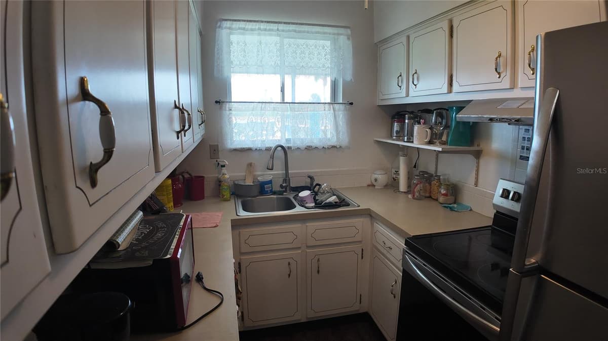 1600 LAKE PARKER DRIVE — photo 18 of 25