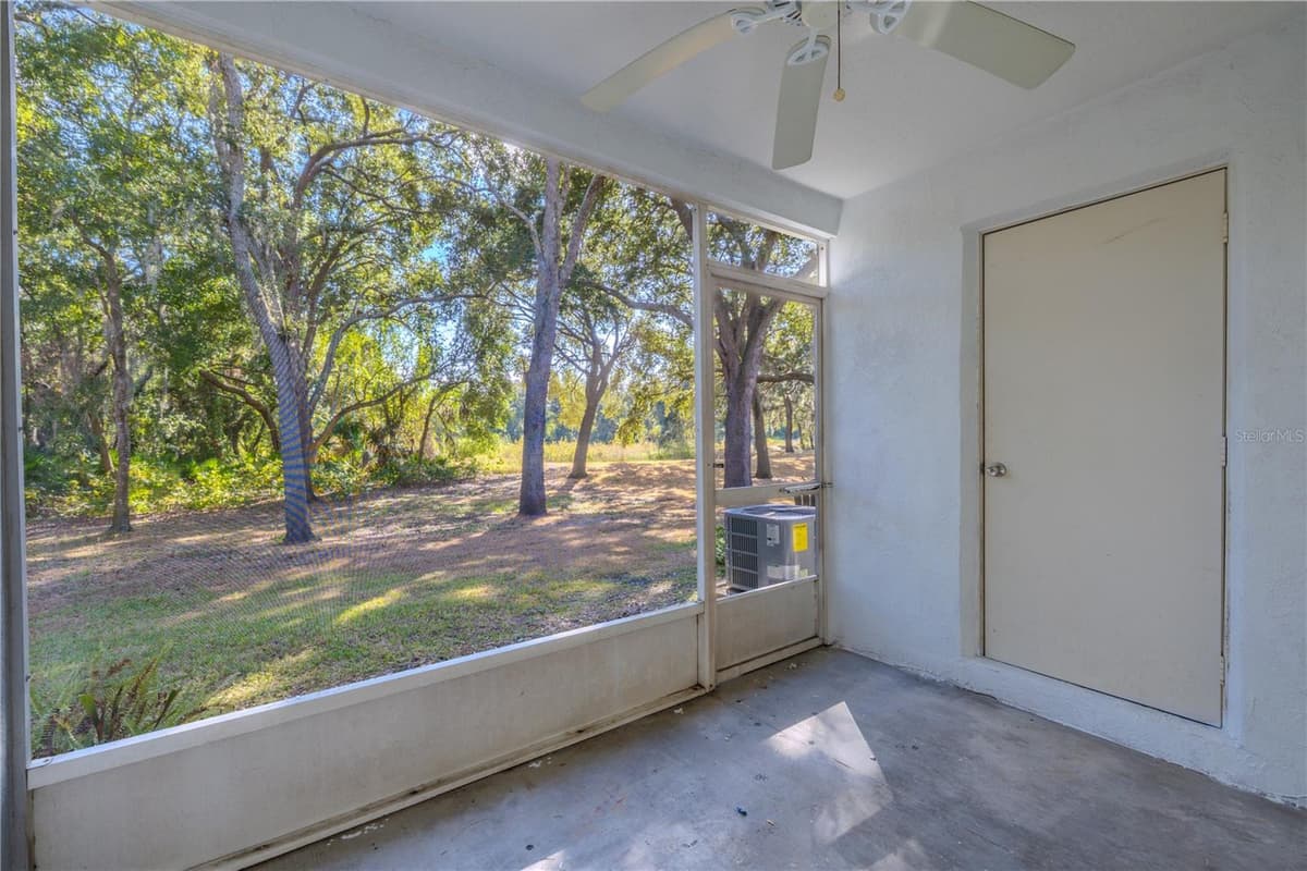 2432 LAKE WOODBERRY CIRCLE — photo 12 of 33
