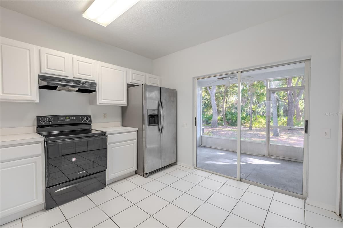 2432 LAKE WOODBERRY CIRCLE — photo 10 of 33