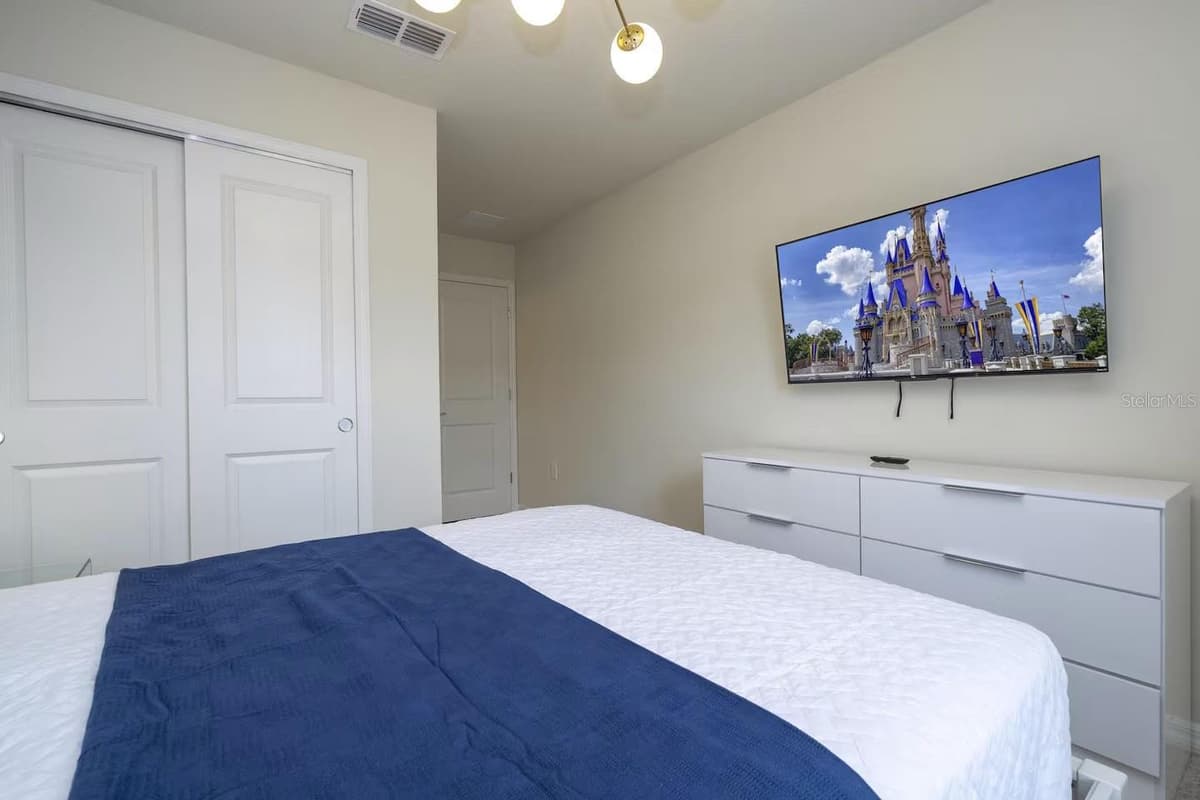 4294 LANA AVENUE — photo 37 of 64