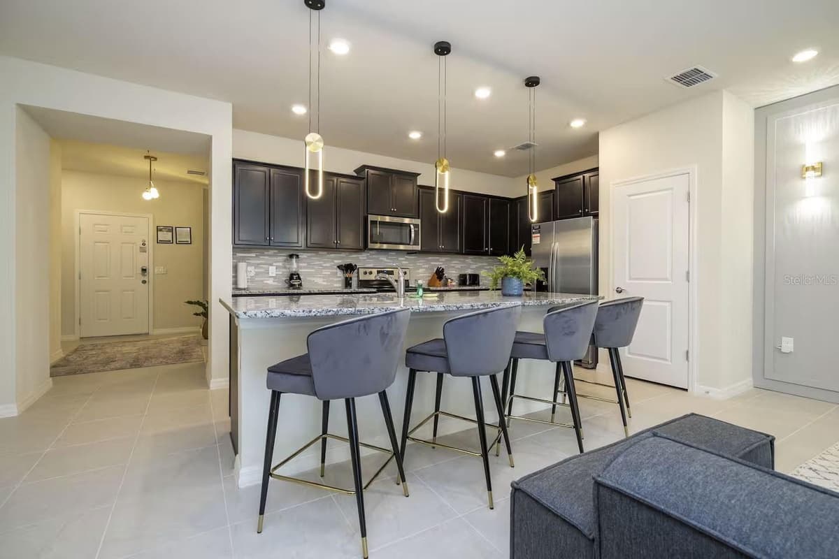 4294 LANA AVENUE — photo 13 of 64