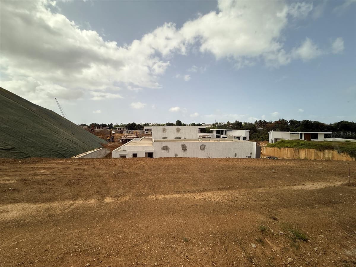 Montehiedra Reserve MONTEHIEDRA STREET — photo 17 of 25