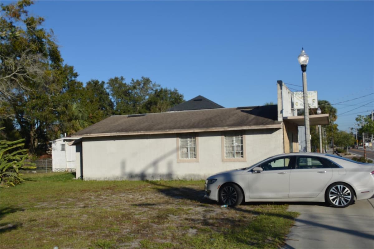 1006 HISTORIC GOLDSBORO — photo 3 of 9