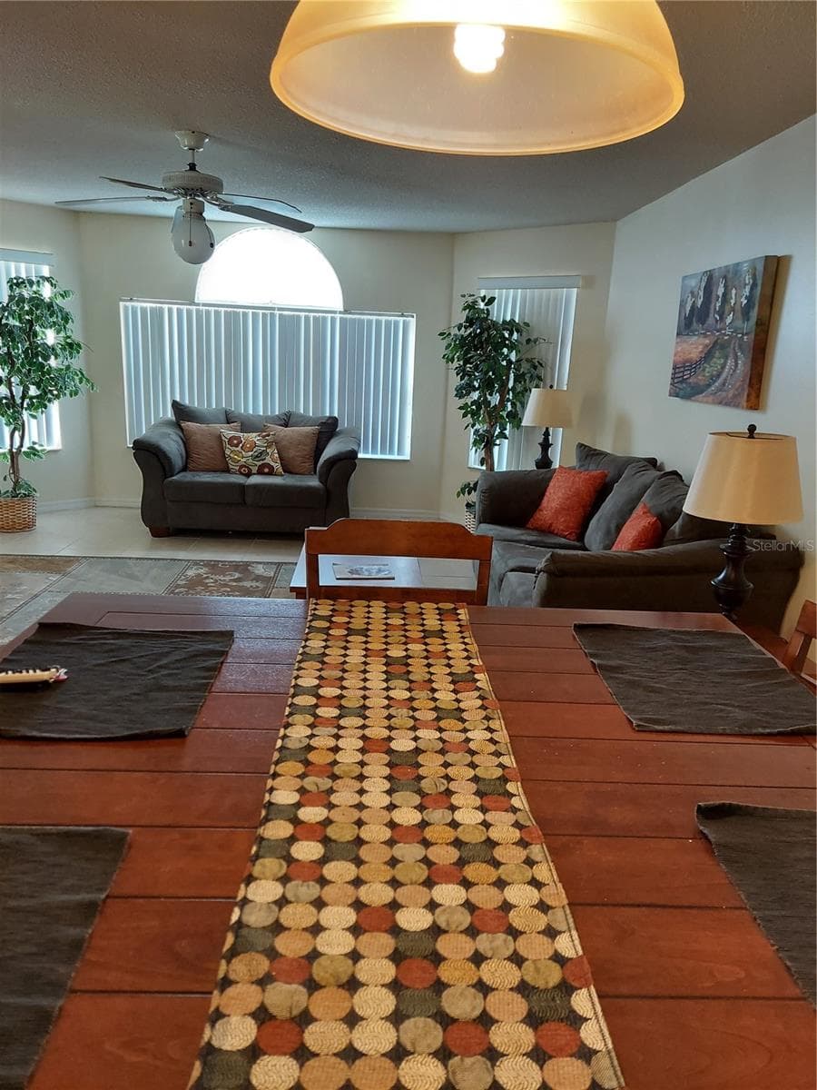 2027 ROYAL BAY BOULEVARD — photo 4 of 30
