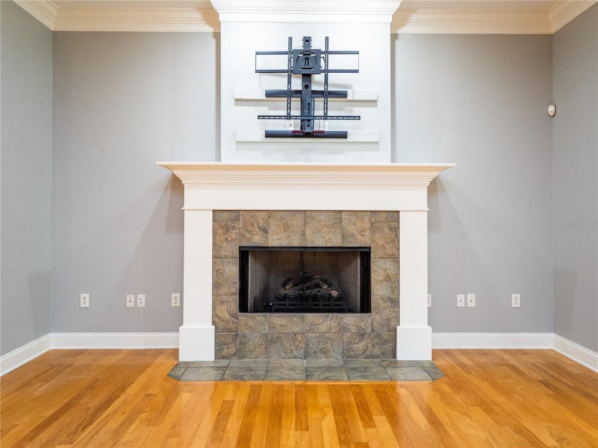1945 40TH PLACE — photo 7 of 31