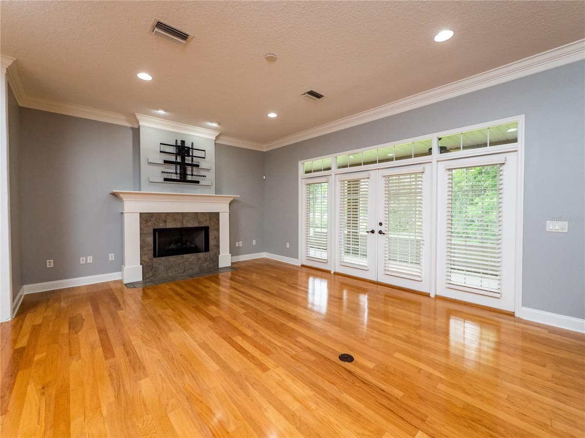 1945 40TH PLACE — photo 6 of 31