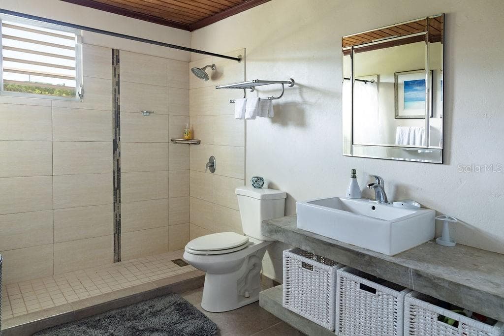 590-A CALLE 16, COMM VILLA BORINQUEN — photo 20 of 26