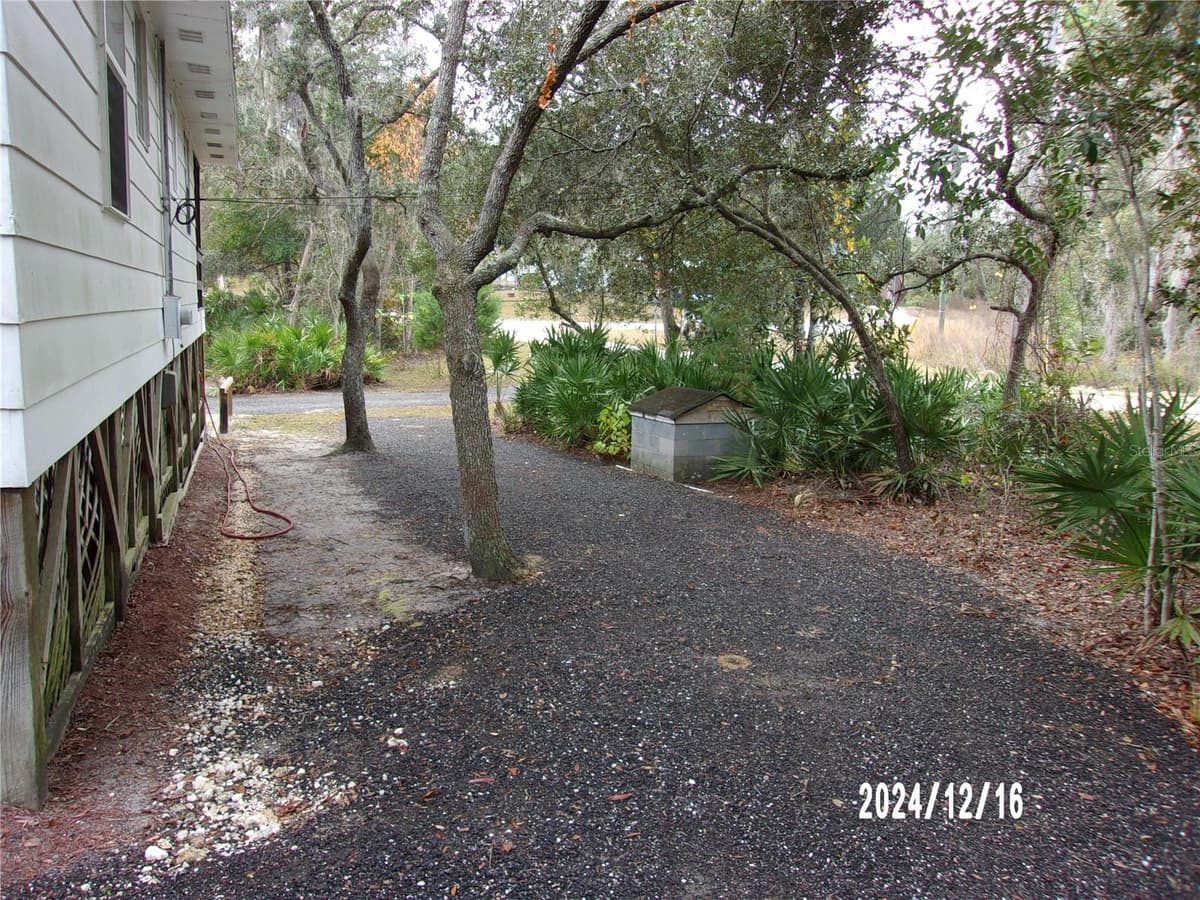 17935 10TH PLACE — photo 11 of 96
