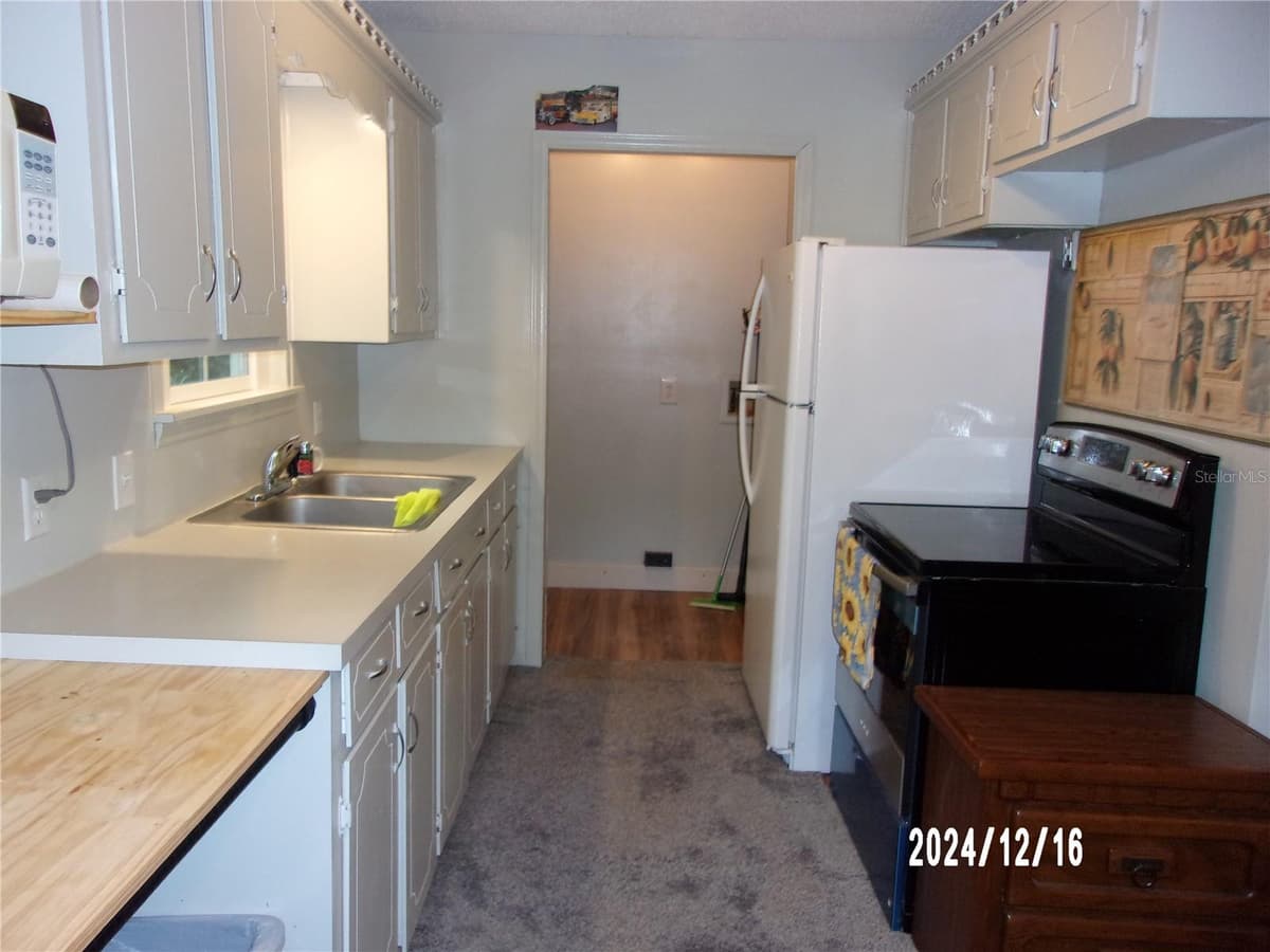 17935 10TH PLACE — photo 48 of 96
