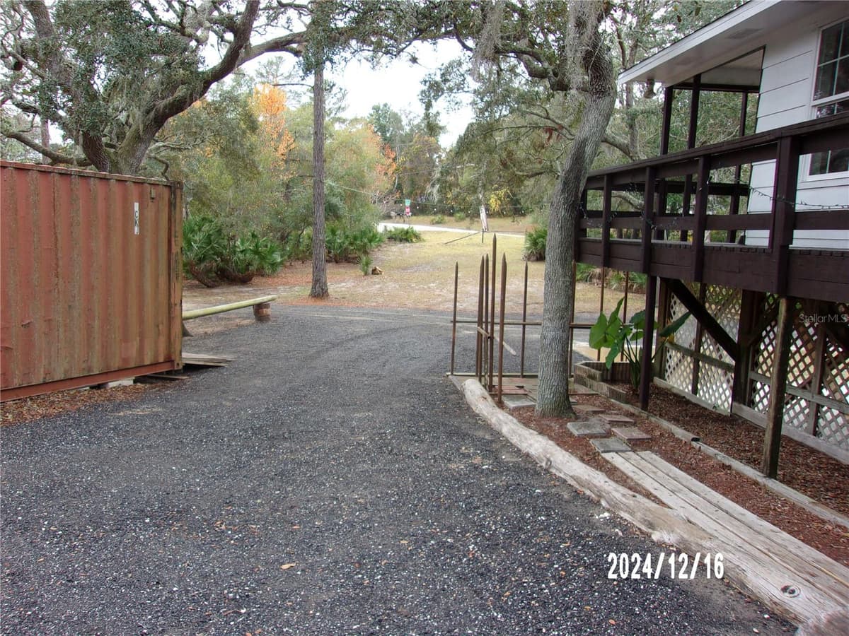 17935 10TH PLACE — photo 8 of 96