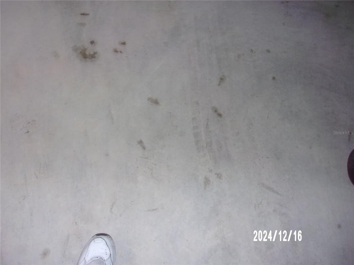 17935 10TH PLACE — photo 33 of 96