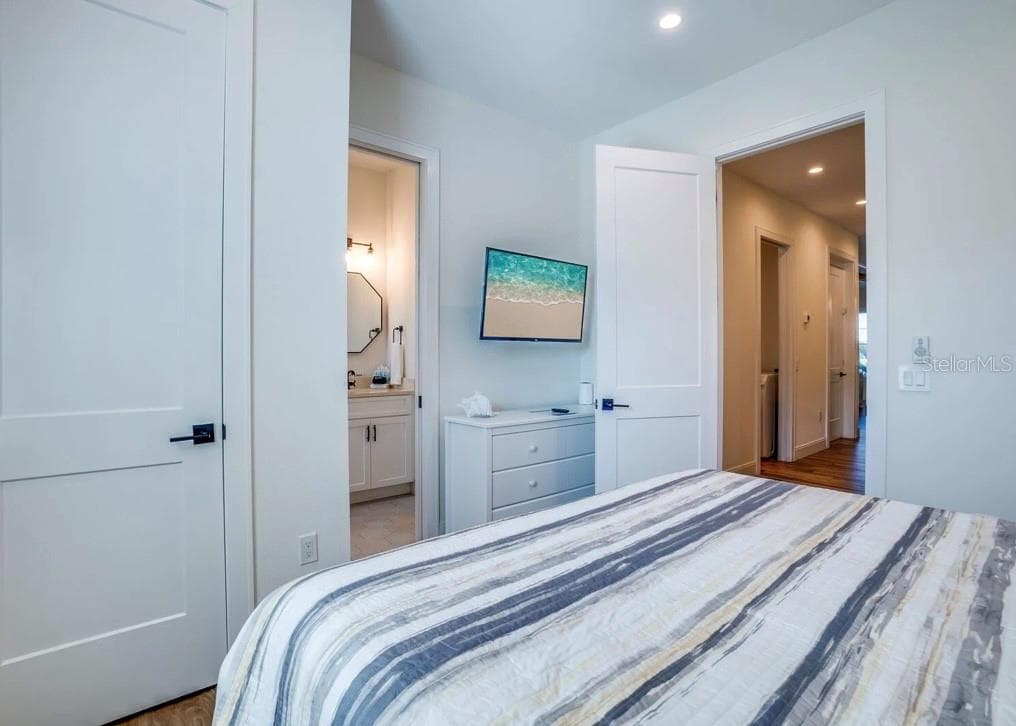 9403 GULF DR — photo 28 of 69