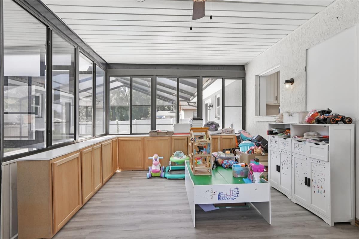 1009 BLACK KNIGHT DRIVE — photo 40 of 62