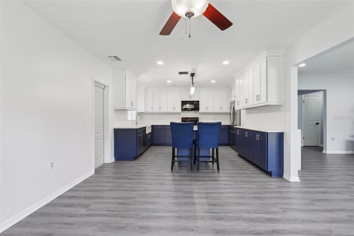 1009 BLACK KNIGHT DRIVE — photo 18 of 62