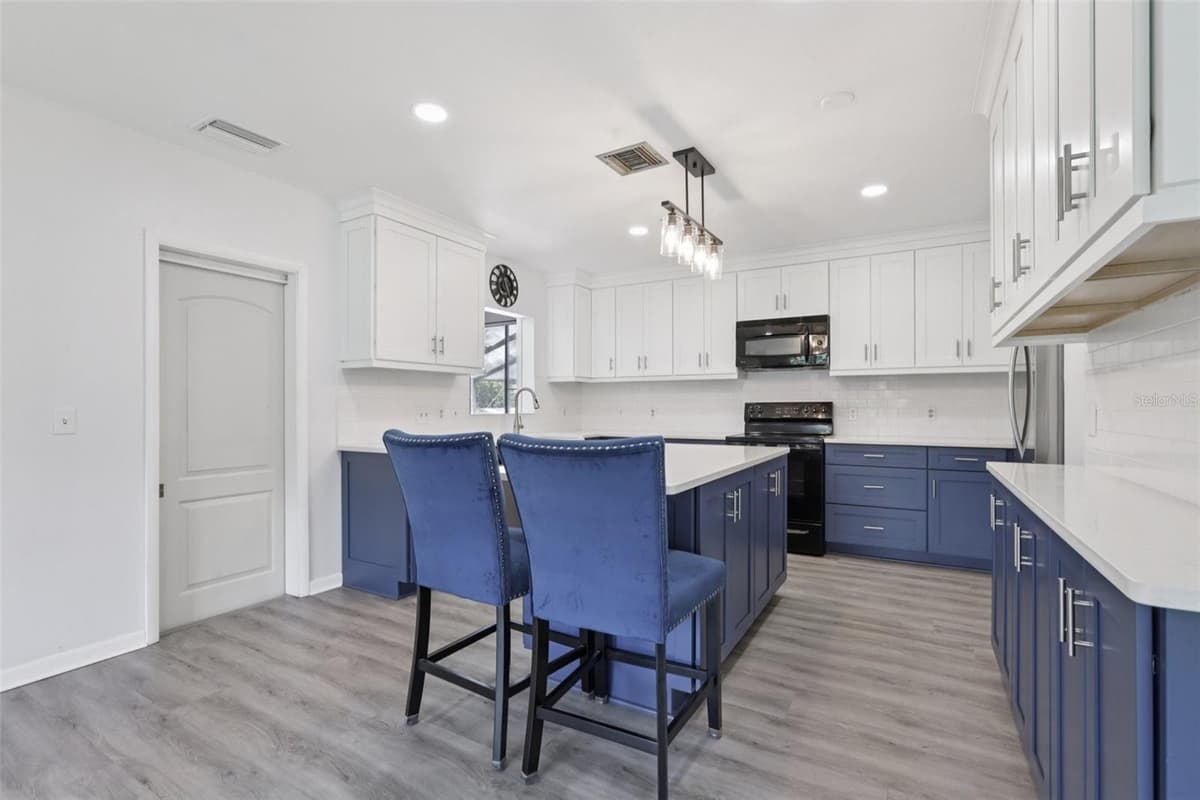 1009 BLACK KNIGHT DRIVE — photo 21 of 62