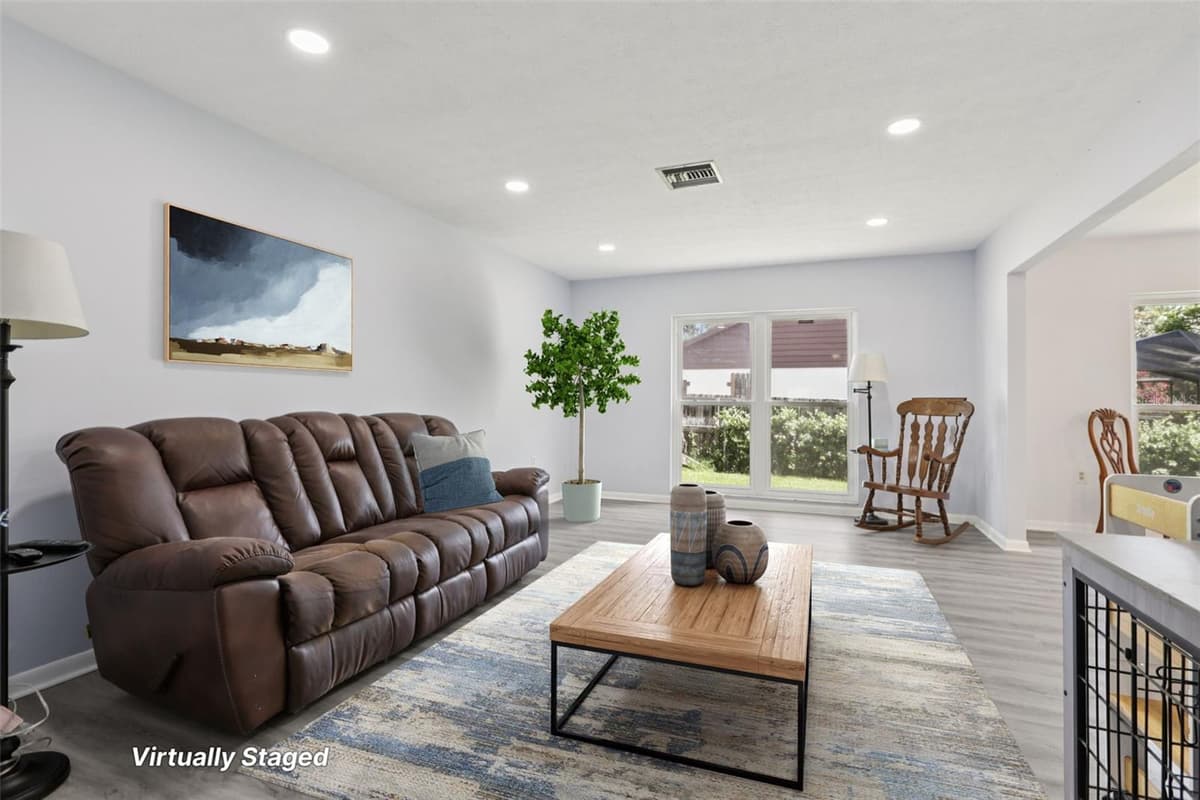 1009 BLACK KNIGHT DRIVE — photo 12 of 62