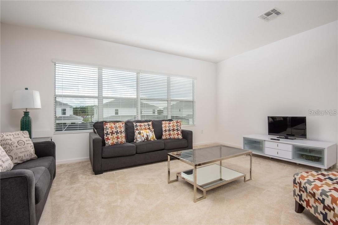 3850 OAKVILLE AVENUE — photo 6 of 33