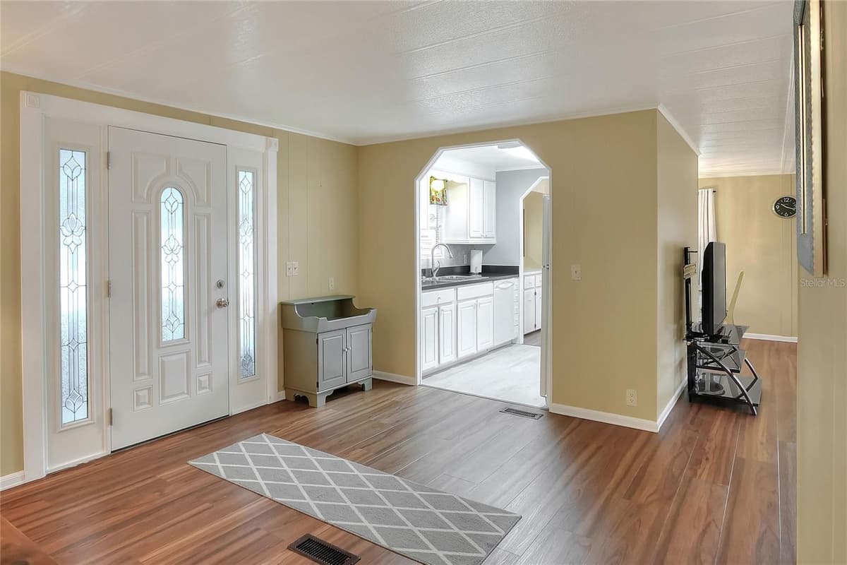 6308 BAYBERRY BOULEVARD — photo 12 of 51