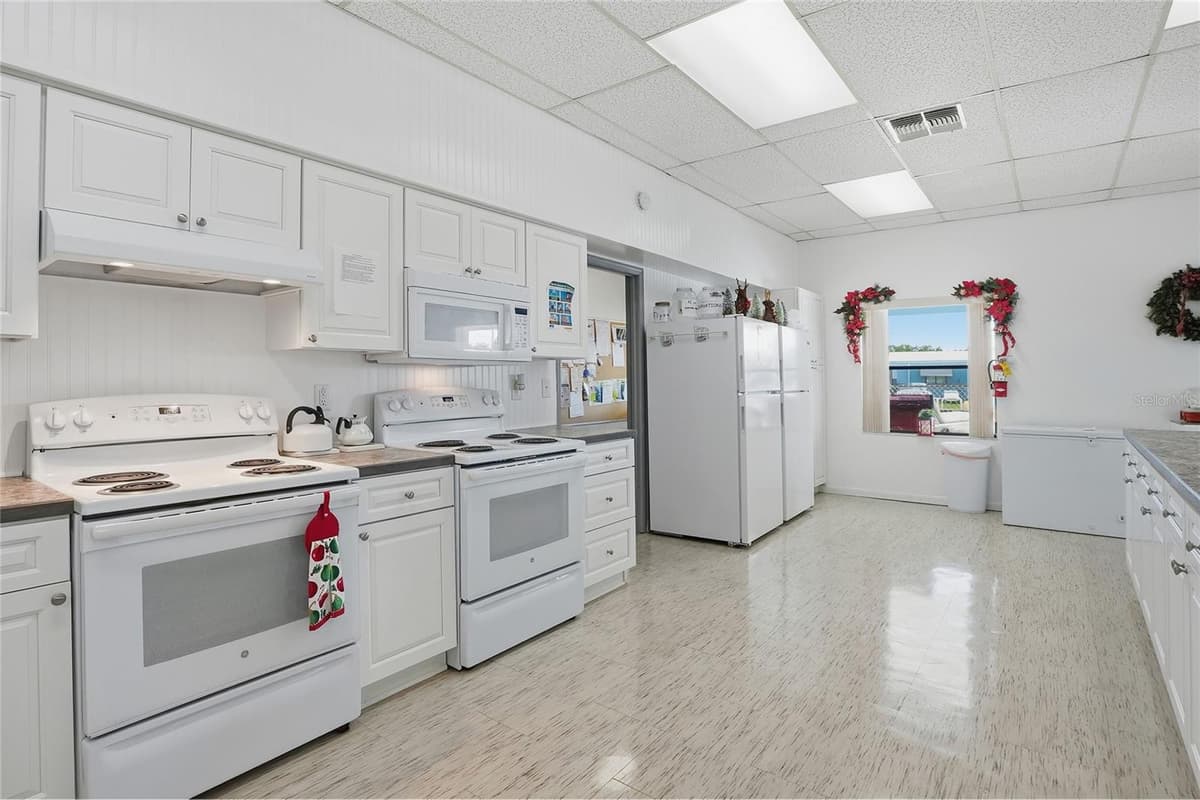 6308 BAYBERRY BOULEVARD — photo 48 of 51