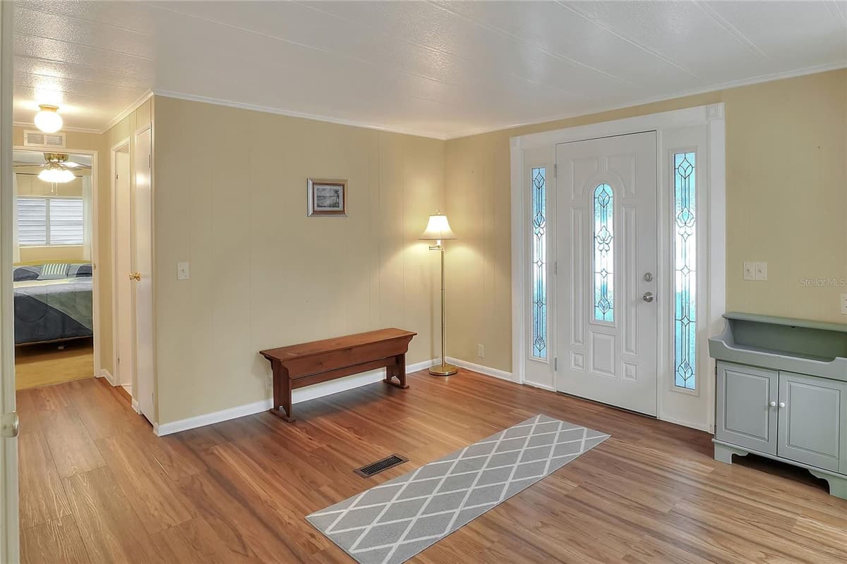 6308 BAYBERRY BOULEVARD — photo 4 of 51