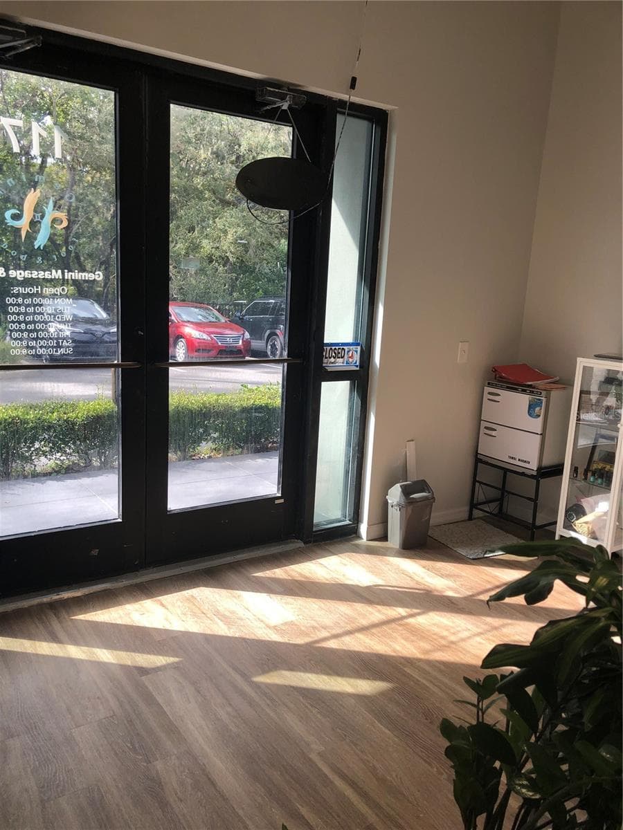 3370 ROUSE ROAD — photo 3 of 16