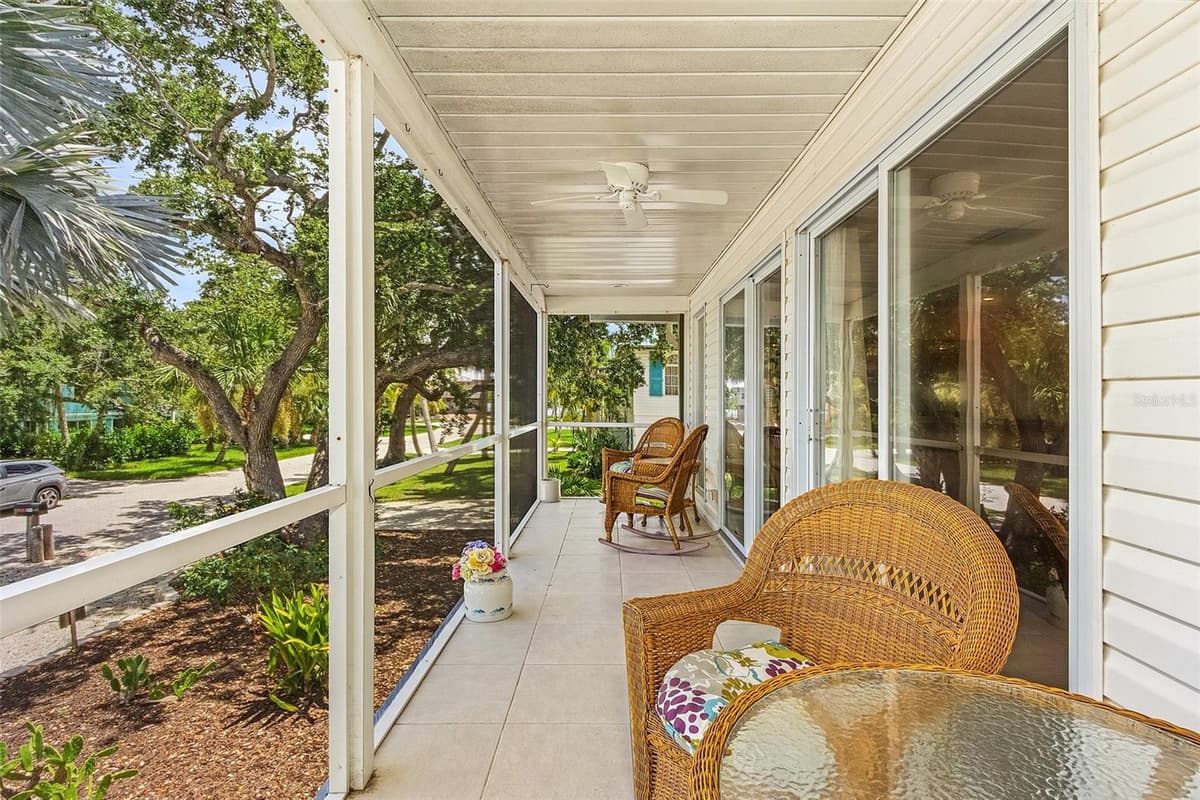 140 BAY MAR DRIVE — photo 11 of 37
