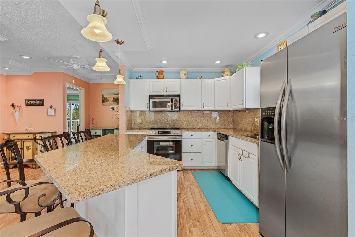 140 BAY MAR DRIVE — photo 5 of 37