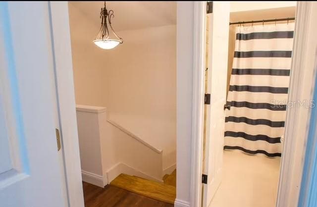 5311 CREEK DRIVE — photo 16 of 34