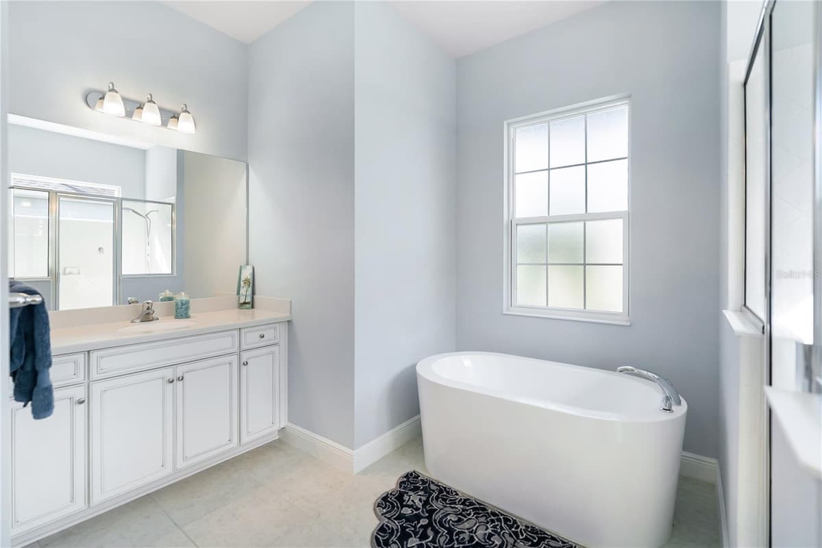 13930 OLD CREEK COURT — photo 13 of 56