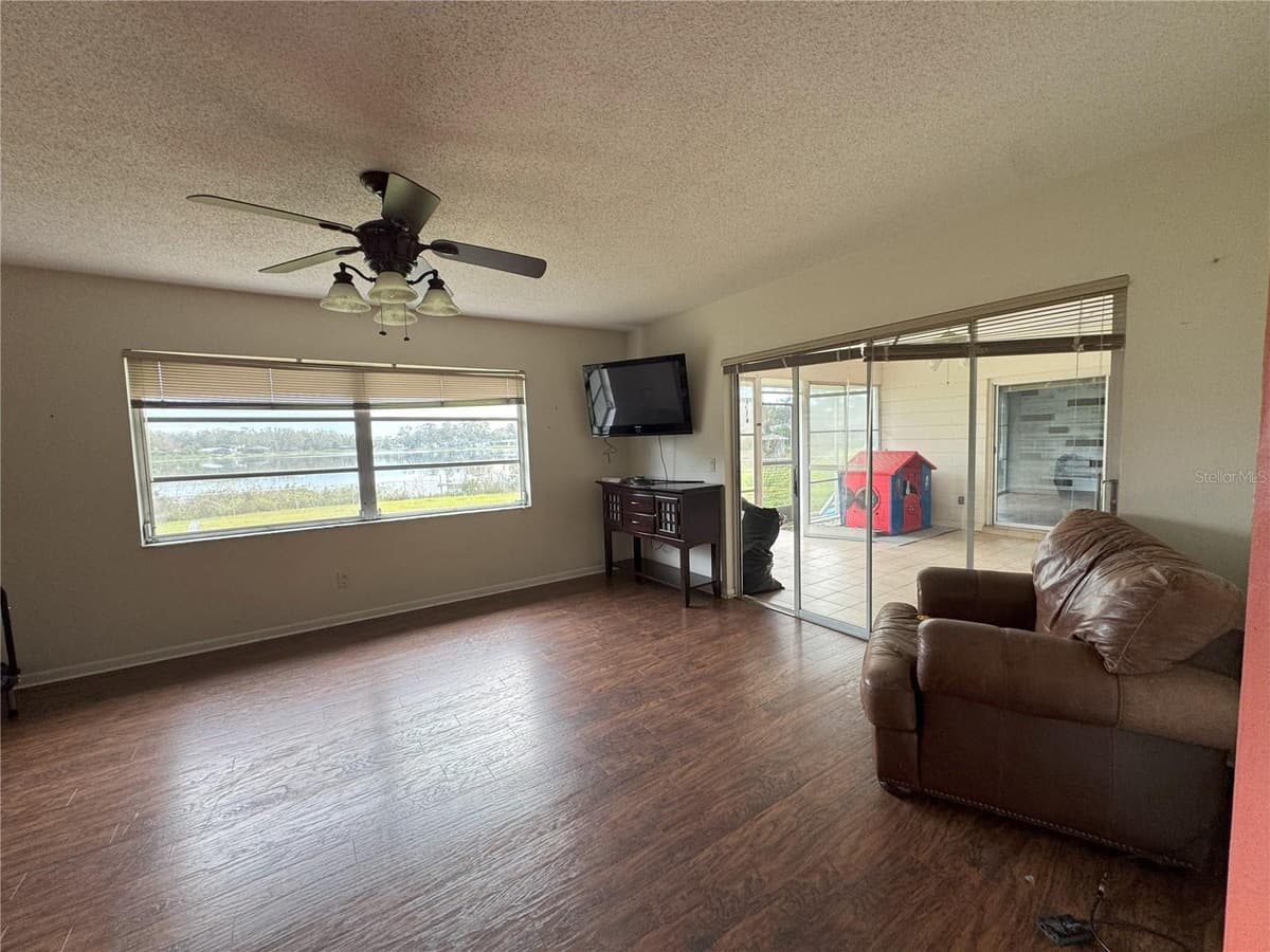 3922 LAKE JOYCE DRIVE — photo 16 of 63