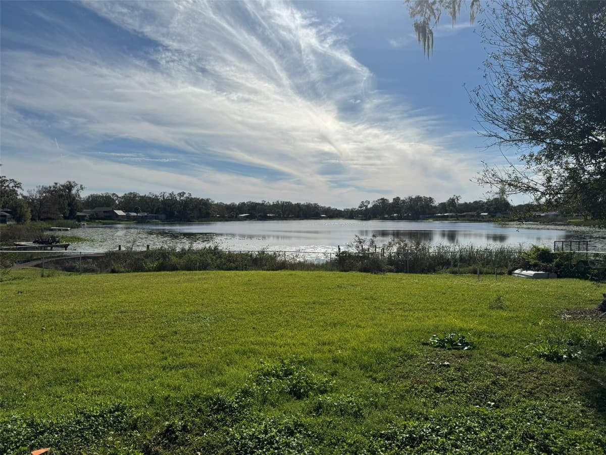 3922 LAKE JOYCE DRIVE — photo 4 of 63